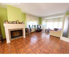 Chalet en Venta con piscina privada y cochera