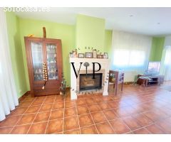 Chalet en Venta con piscina privada y cochera