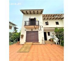 CASA ADOSADA ESQUINERA A LA VENTA EN CALAFELL