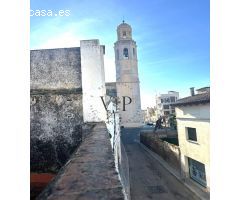 CASA ESQUINERA EN CASCO ANTIGUO CUBELLES
