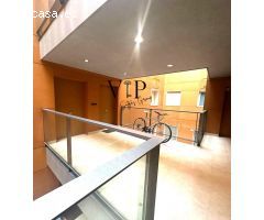PISO EN EL RAVAL CON ASCENSOR Y PISCINA COMUNITARIA