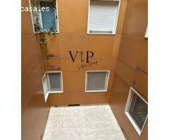PISO EN EL RAVAL CON ASCENSOR Y PISCINA COMUNITARIA