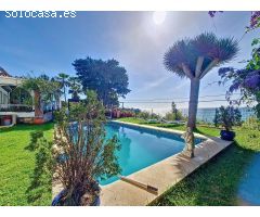 Chalet con Jardin , Piscina y Vistas al Mar!!!
