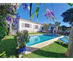 Chalet con Jardin , Piscina y Vistas al Mar!!!