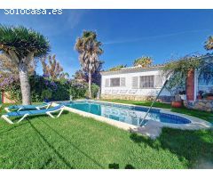 Chalet con Jardin , Piscina y Vistas al Mar!!!