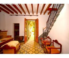 Casa de pueblo con amplio jardín en Costixt