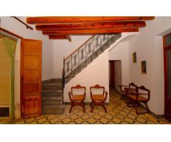 Casa de pueblo con amplio jardín en Costixt