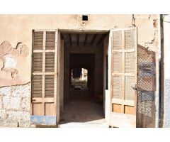 Casa de pueblo con inmenso jardin en Sa Pobla