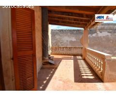 Local comercial y piso en Sineu