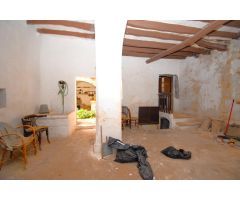 Casa para reformar con garaje en el centro de Muro