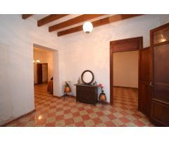 Casa con garaje y jardin en Sant Joan