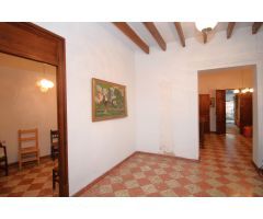 Casa con garaje y jardin en Sant Joan