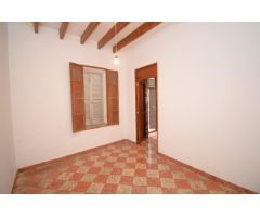 Casa con garaje y jardin en Sant Joan