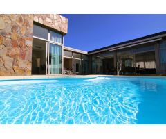 Espectacular Villa con piscina privada y garaje en Campo de Golf de Tauro