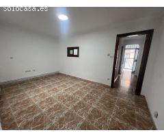 CASA EN PLANTA BAJA