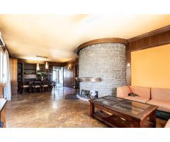 ESPECTACULAR CASA EN EL CENTRO