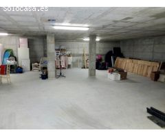 Gran sótano - garaje disponible para almacenamiento y multi uso.