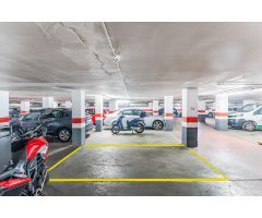Parking en Venta en Calle Marti Codolar con Entrada por Riera Blanca