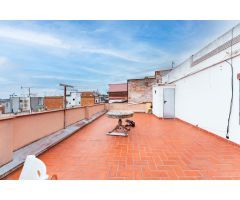 Ático con Terraza y Ascensor en Collblanc