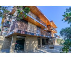 Exclusividad y Comfort: Dos Chalets Únicos con Vistas Espectaculares en Manresa