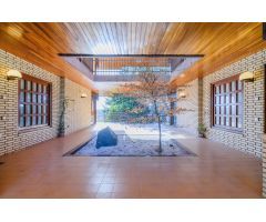 Exclusividad y Comfort: Dos Chalets Únicos con Vistas Espectaculares en Manresa