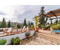 Propiedad de 5 viviendas con encanto en el Albaicin con mirador a la Alhambra.