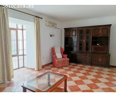 VIVIENDA EN UNA SOLA PLANTA CON PATIO