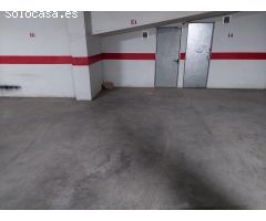 SE VENDE,  estupenda plaza de garaje y trastero, en un edificio nuevo , donde la entrada es muy buen