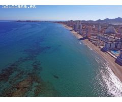 Se vende piso en las Nuevas Sirenas en La Manga del Mar Menor con vistas al Mar Mediterráneo