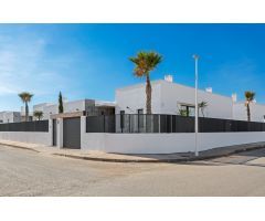 Se venden villas independientes de OBRA NUEVA en Mar de Cristal