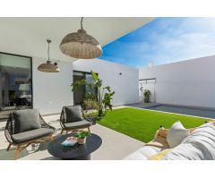 Se venden villas independientes de OBRA NUEVA en Mar de Cristal