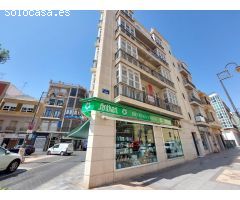 Se vende oficina con posibilidad de transformarlo en vivienda en pleno casco histórico de la ciudad.