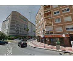 Se vende local comercial exclusivo frente a El Corte Inglés en Cartagena