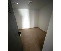 A la venta trastero en Santomera.
