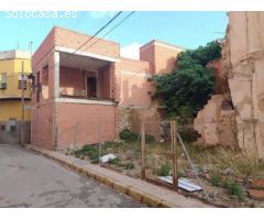 Solar urbano consolidado para construcción de edificio al lado del Ayuntamiento