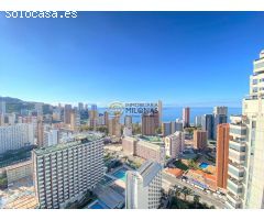 El estilo de vida que mereces, reside en las las alturas de la ciudad de Benidorm.