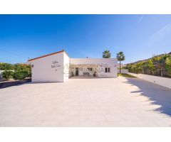 Villa de lujo moderna en una sola planta en el Allbir en gran parcela de 1.662 m2