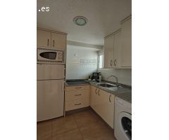Luminoso y reformado apartamento ubicado en la zona inglesa de Benidorm, a 2 minutos de la playa