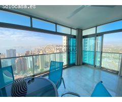 Apartamento en el Edificio Torre Lugano en planta alta con increibles vistas al mar y a la ciudad
