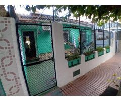 Casa con gran potencial en colonia de madrid, Benidorm