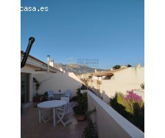 Chalet adosado en venta en La Nucía: una oportunidad única para entrar a vivir