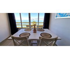 Fantástico Apartamento en Primera Línea de Playa Levante con Vistas al Mar en Benidorm