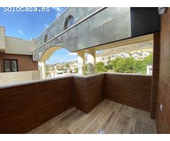 ¡Impresionante villa de lujo independiente con piscina, en una de las urbanizaciones más exclusivas!