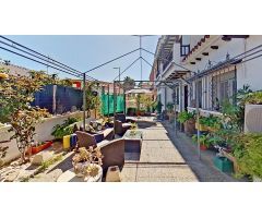 UNA CASA MUY AMPLIA  CERCA DEL MAR