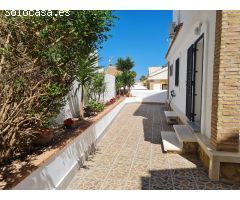Chalet con piscina. Propia