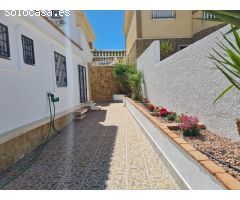 Chalet con piscina. Propia