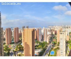 PISO EN VENTA DE 4 DORMITORIOS EN BENIDORM