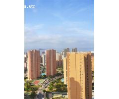PISO EN VENTA DE 4 DORMITORIOS EN BENIDORM