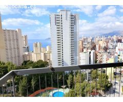 ATICO CON VISTAS AL MAR, SEMIAMUEBLADO, CON URBA. A ESCASOS 7 MIN. PLAYA DE LEVANTE, BENIDORM