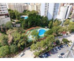 ATICO CON VISTAS AL MAR, SEMIAMUEBLADO, CON URBA. A ESCASOS 7 MIN. PLAYA DE LEVANTE, BENIDORM